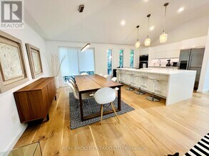 51 Castlemere Crescent in Toronto, ON - Building Photo - Building Photo