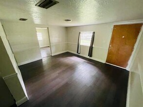 2200 SE 46 Terrace in Gainesville, FL - Building Photo - Building Photo