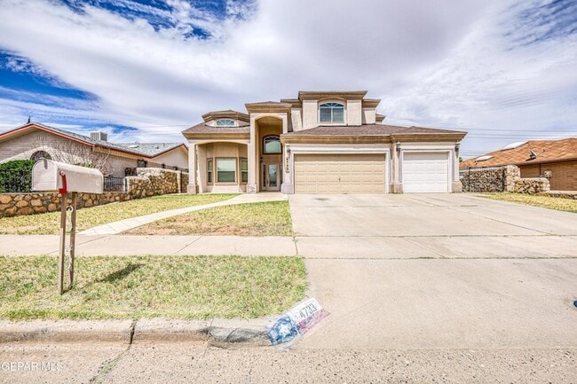 4733 R L Shoemaker Dr in El Paso, TX - Building Photo - Building Photo