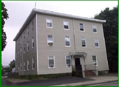 108 Grove St in Hempstead, NY - Building Photo