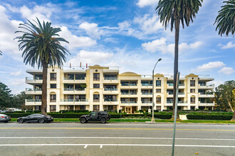 701 OCEAN Ave in Santa Monica, CA - Foto de edificio - Building Photo