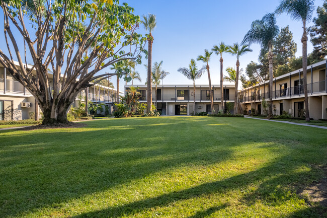 University Park in Azusa, CA - Building Photo - Building Photo