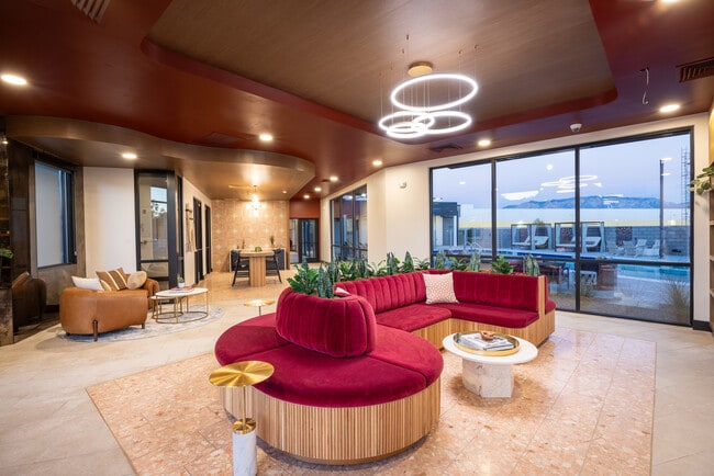 The Dillon Luxury Apartments in Albuquerque, NM - Foto de edificio - Building Photo