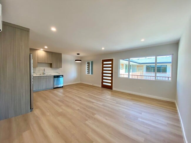 3207 W 3rd, #1 in Los Angeles, CA - Foto de edificio - Building Photo