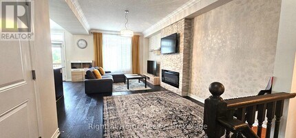 2326 Natasha Cir in Oakville, ON - Building Photo - Building Photo