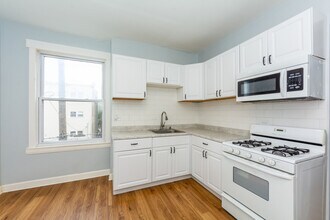 3414 W Potomac Ave in Chicago, IL - Building Photo - Building Photo