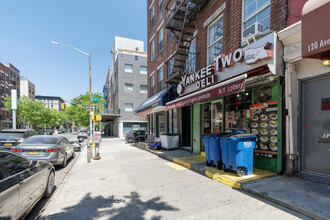 124 Avenue C in New York, NY - Foto de edificio - Building Photo