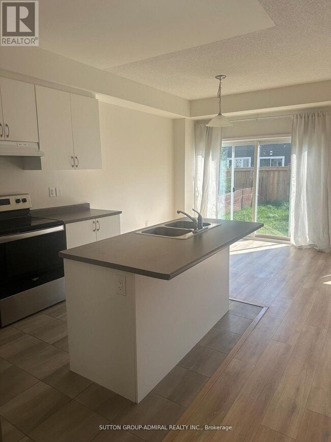 16 Dunes Dr in Wasaga Beach, ON - Building Photo - Building Photo