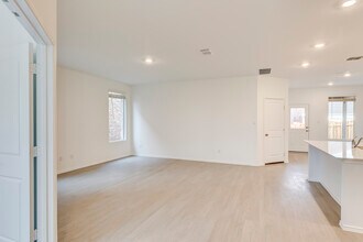 18010 Cedar Waxwing Wy in Pflugerville, TX - Building Photo - Building Photo