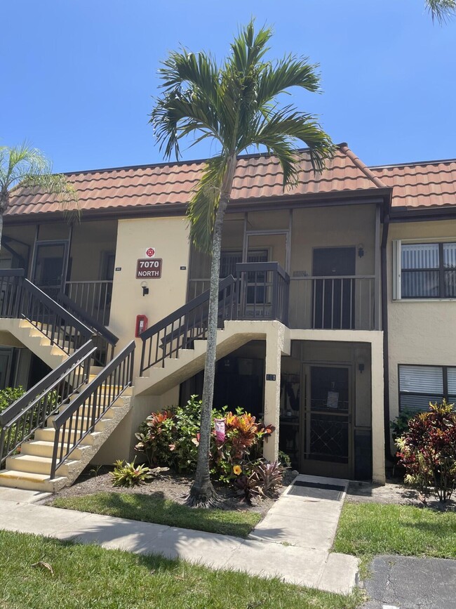 property at 7070 Golf Colony Ct