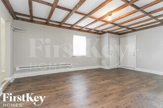 1210 Gulf Dr in Indianapolis, IN - Foto de edificio - Building Photo