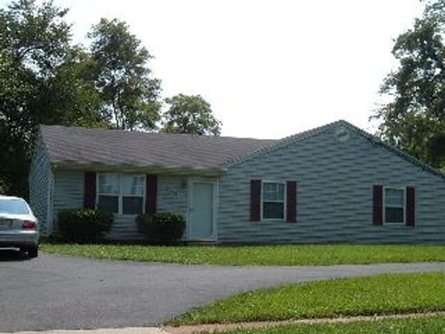 property at 2613 Old Forest Rd