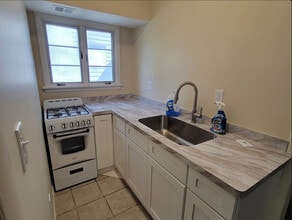 326 Barrington St in Rochester, NY - Building Photo - Building Photo