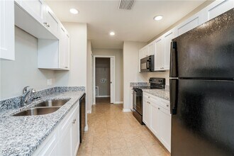 3203 34th St SW in Lehigh Acres, FL - Building Photo - Building Photo