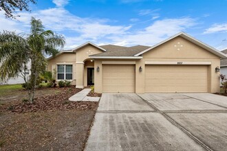 2622 Yukon Cliff Dr in Ruskin, FL - Foto de edificio - Building Photo