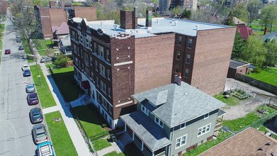 Hazelwood Manor in Detroit, MI - Foto de edificio - Building Photo