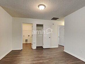 619 Resinwood Rd in Moncks Corner, SC - Building Photo - Building Photo