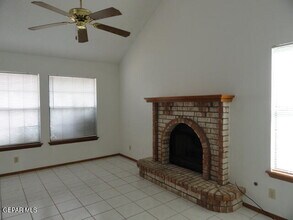 1101 Sun Shadow Dr in El Paso, TX - Building Photo - Building Photo