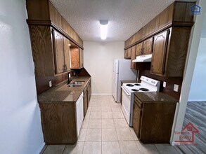 2111 NW Lindy Ave in Lawton, OK - Building Photo - Building Photo