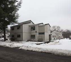 Seven Greens Apartments in Kingston, NY - Building Photo - Building Photo