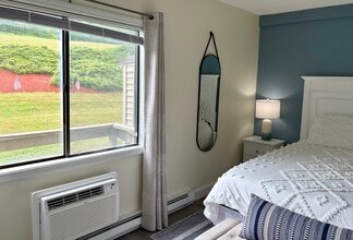 178 Treetop Cir, Unit 1024 in Laconia, NH - Building Photo - Building Photo