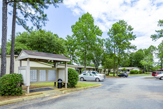 Peachtree Apartments in Americus, GA - Building Photo - Building Photo