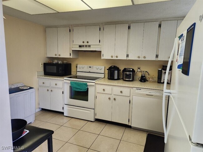 property at 4104 SE 12th Pl