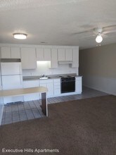 4423 Bonnell Dr in Huntsville, AL - Building Photo - Building Photo