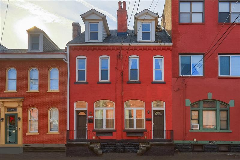 2810 Sarah St in Pittsburgh, PA - Building Photo