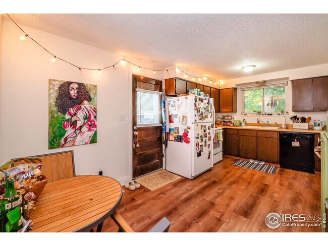 824 Meeker St in Longmont, CO - Foto de edificio - Building Photo