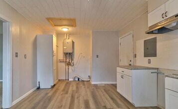 1605 Ravenswood Dr in Evansville, IN - Building Photo - Building Photo