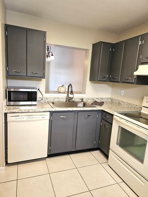 3161 SE Aster Ln, Unit 1205 in Stuart, FL - Building Photo - Building Photo