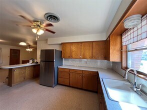 106 Jane Dr in Columbus, TX - Building Photo - Building Photo