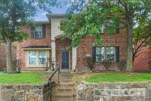 1242 Yukon Dr in Glenn Heights, TX - Building Photo