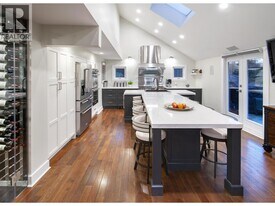 2078 Rivergrove Pl in North Vancouver, BC - Building Photo