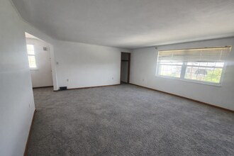 21 Chalfonte Ave in Pittsburgh, PA - Building Photo - Building Photo