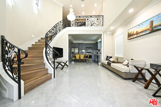2028 S Chapel Ave in Alhambra, CA - Building Photo - Building Photo