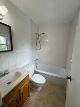 218 Flax Hill Rd in Norwalk, CT - Building Photo - Building Photo