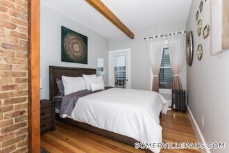 98 Elm St, Unit 1 in Somerville, MA - Building Photo - Building Photo