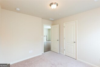 2263 Spicy Pine Dr in Lawrenceville, GA - Building Photo - Building Photo