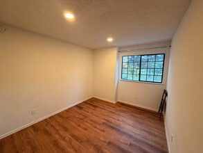 3424 Natomas Park in Sacramento, CA - Foto de edificio - Building Photo