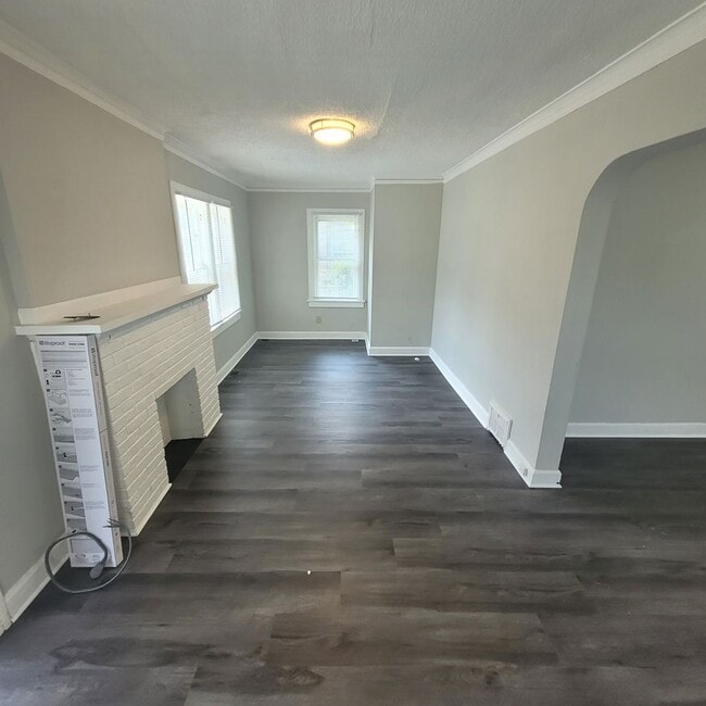 6808 S Benton Ave in Kansas City, MO - Building Photo - Building Photo