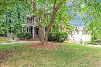 3440 Burdett Ct in Avondale Estates, GA - Building Photo - Building Photo