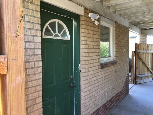 property at 1209 E Harney St