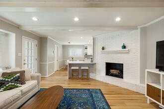 4411 Deer Lodge Dr in Houston, TX - Building Photo - Building Photo