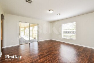 2547 SW 3rd Pl in Cape Coral, FL - Building Photo - Building Photo