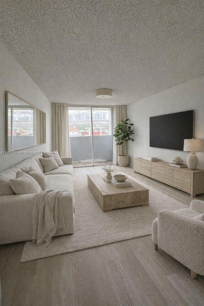 1010 NW 11th St in Miami, FL - Foto de edificio - Building Photo