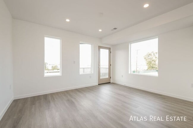 2624 S Delaware St in Denver, CO - Foto de edificio - Building Photo