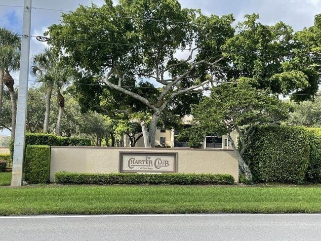 203 Foxtail Dr in Greenacres, FL - Building Photo - Building Photo