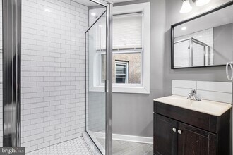 2125 N 20th St, Unit 2 in Philadelphia, PA - Building Photo - Building Photo